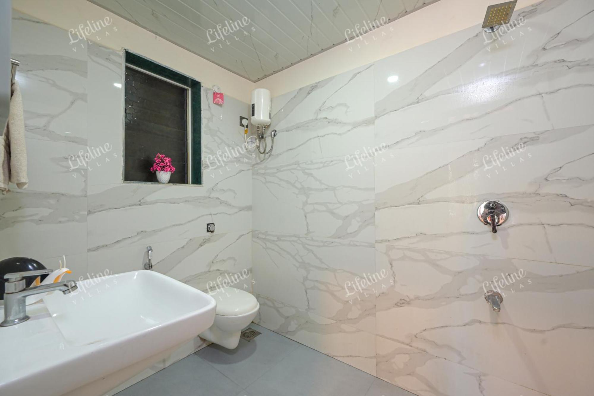 En Ocean Infinity Pool Villa Overlooking Sea ,Beach Touch Alibag Exterior photo